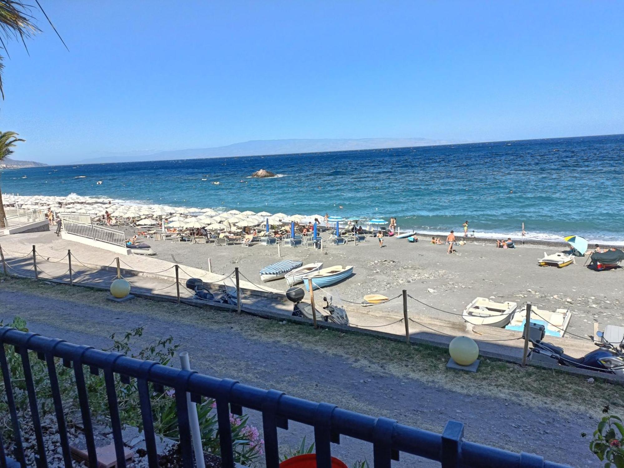 Casa Vacanze Margarita SantʼAlessio Siculo Exteriér fotografie