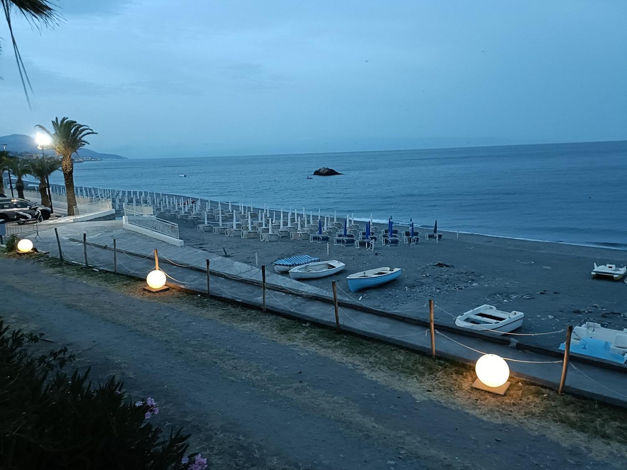 Casa Vacanze Margarita SantʼAlessio Siculo Exteriér fotografie